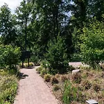 Haus Waldidyll, Waldperle Daire *