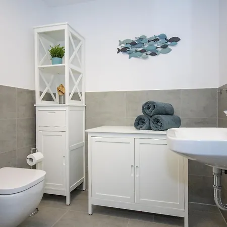 Haus Waldidyll, Waldperle 公寓 *